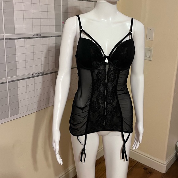 Jezebel USA black lace bodice Teddy with garter clips size M - Picture 6 of 6